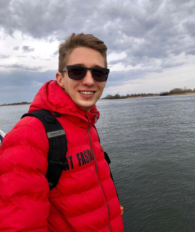  New York City,   Oleg, 25 ,   ,   