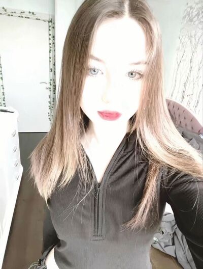  ,   Aisha, 100 ,   ,   , c , 