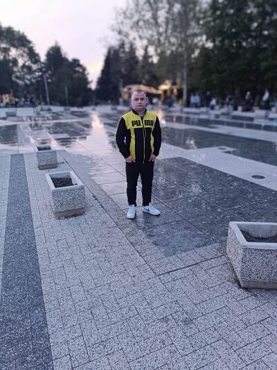  ,   Ruslan, 35 ,   ,   , c 
