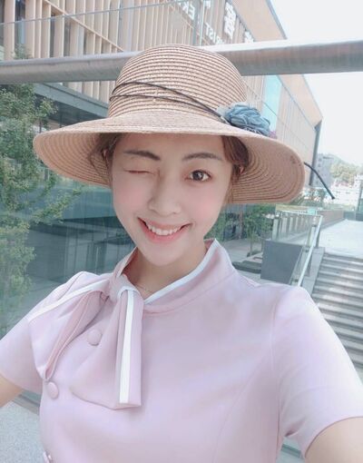  Hong Kong,   Shen Feifei, 34 ,     , c 