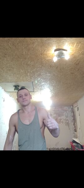  ,   Viktor, 36 ,   ,   