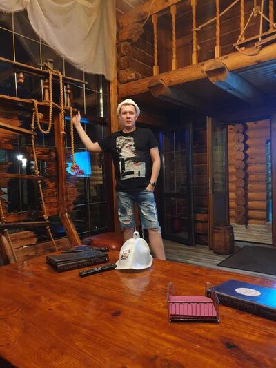 ,   Vlad, 48 ,   ,   