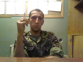  ,   Artur, 40 ,   ,   , c 