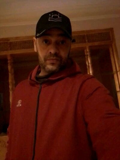  ,   Wael, 45 ,   ,   , c 