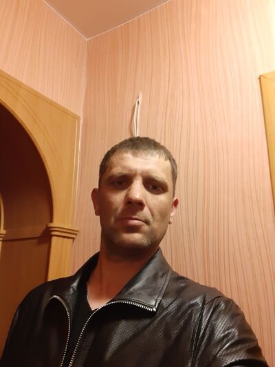  ,   Pavel, 43 ,   c 