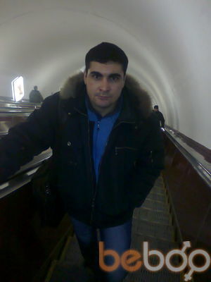  ,   Anton, 36 ,   