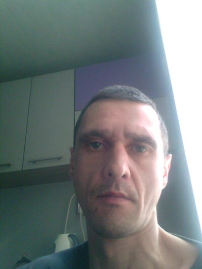  ,   Nik, 41 ,   ,   