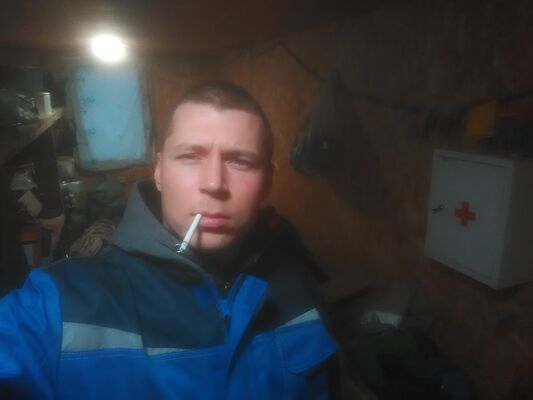  ,   Den, 33 ,   ,   
