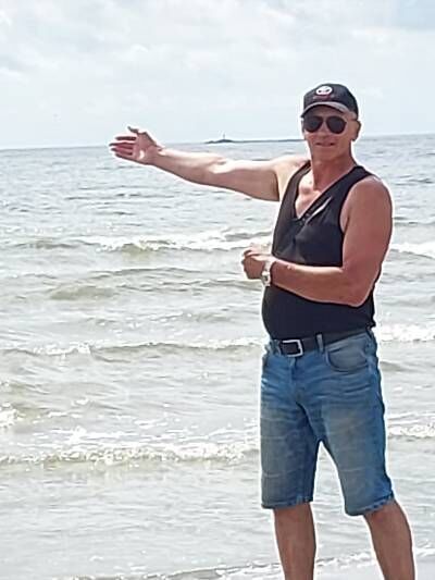 ,   Aleksandr, 47 ,   ,   