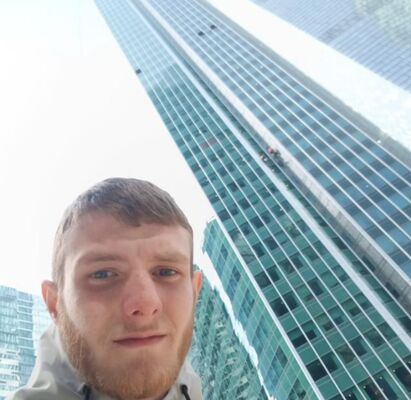  ,   Volodia, 22 ,   c 