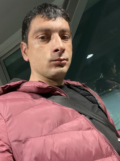  -,   Shiraz, 37 ,  