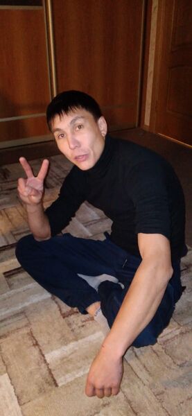  ,   Alex, 34 ,   c , 