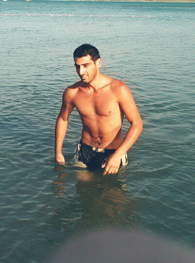  ,   Zurab, 32 ,   ,   , c 
