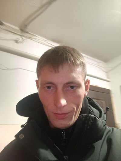  ,   Anatoly, 32 ,   ,   
