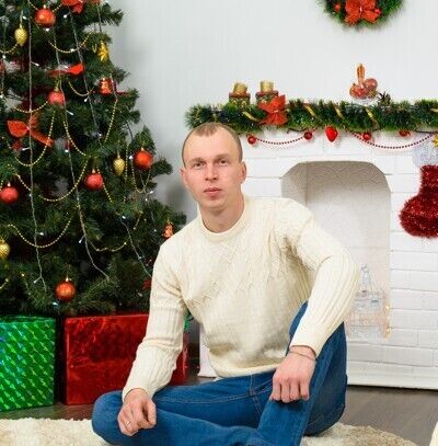  21581224  Oleg, 37 ,    