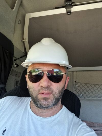  ,   Roin, 42 ,   ,   