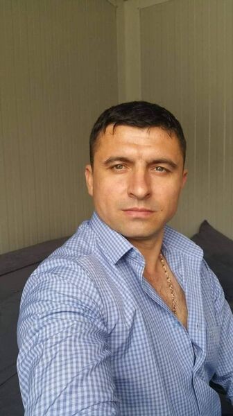  ,   Andrei, 40 ,   c 
