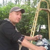 ,   Den, 37 ,  