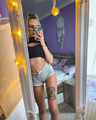  Bakonykuti,   Petra, 28 ,   ,   