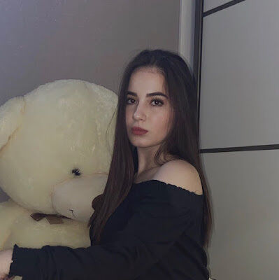  ,   Anna, 22 ,   ,   