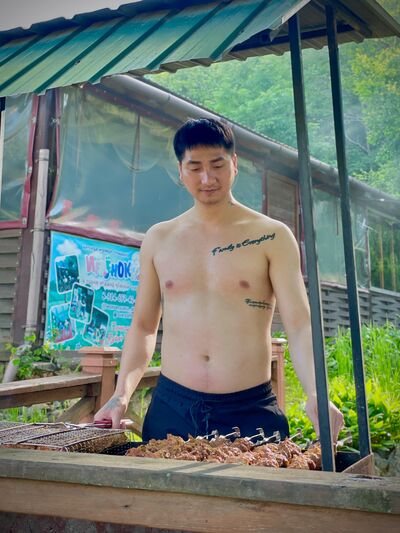  ,   Tony, 26 ,   ,   , c , 