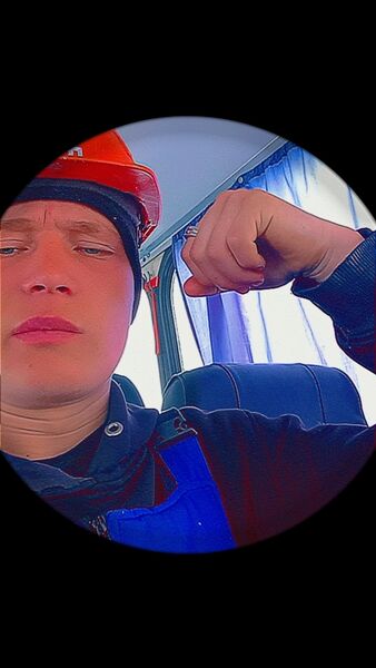  ,   Arkasha, 19 ,     
