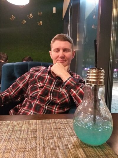  -,   Anton, 32 ,   ,   , c 