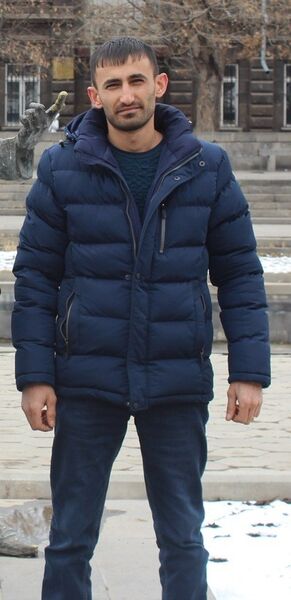  ,   Artur, 39 ,     , c 