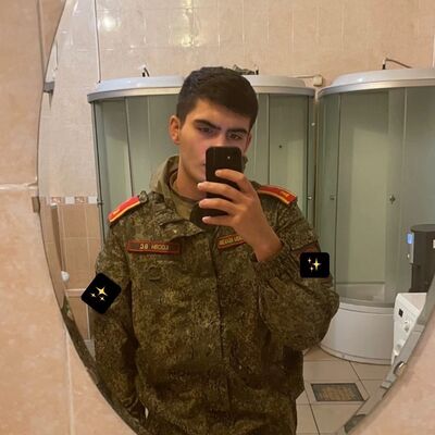  ,   Vladimir, 22 ,   ,   