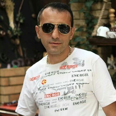  ,   Valera, 52 ,   