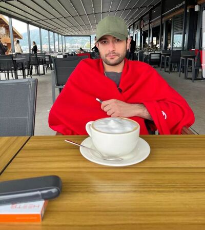  ,   Niko, 31 ,   ,   