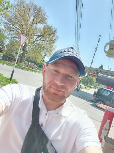  ,   Vasily, 37 ,     , c 