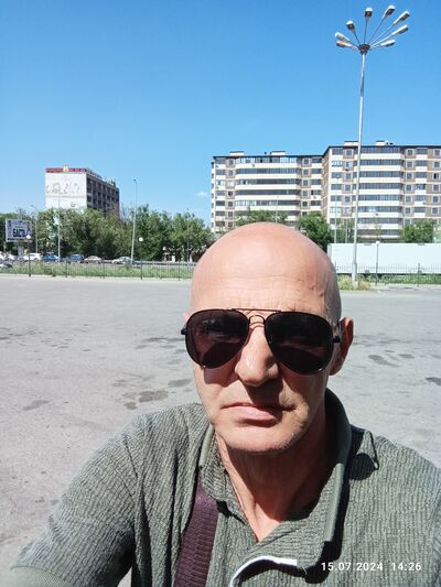  ,   Kamil, 57 ,   ,   