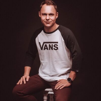  --,   Vlad, 28 ,   ,   