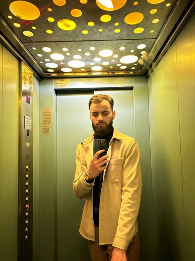  ,   Stavrat, 27 ,   ,   