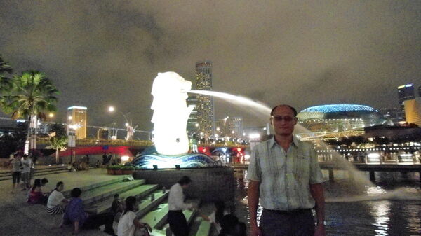  ,   Oskar, 45 ,  