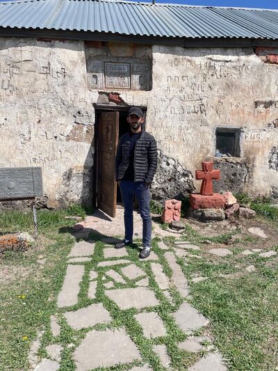  ,   Armen, 31 ,   ,   