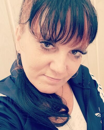  ,   Lana, 40 ,   ,   , c , 