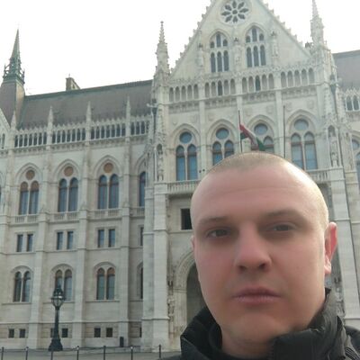  Komarom,   , 35 ,   