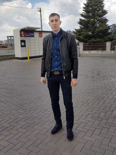  ,   Oleg, 37 ,   ,   