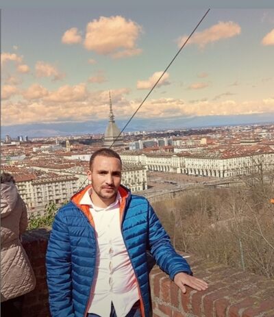  Cerro al Lambro,   Younss, 24 ,   ,   