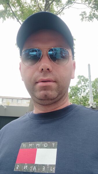  ,   Andrei, 40 ,   ,   