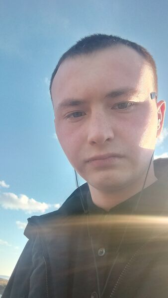  ,   Mikhail, 21 ,   ,   