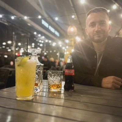  ,   Anton, 30 ,   ,   