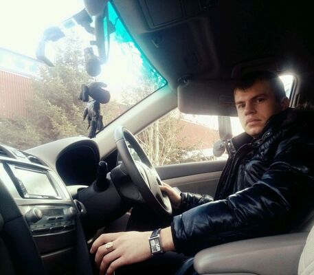  ,   Narek, 33 ,   ,   , c 