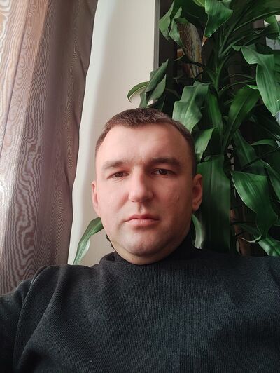  ,   Alex, 38 ,   ,   