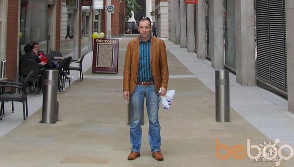  ,   GoodwIN, 48 ,   