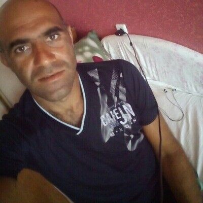  ,   Garik, 44 ,   ,   , c 