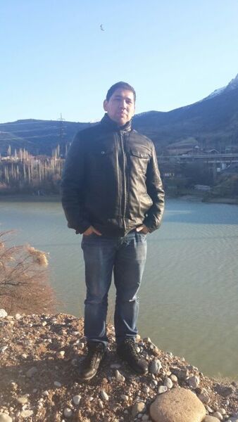  ,   Farhod, 35 ,   