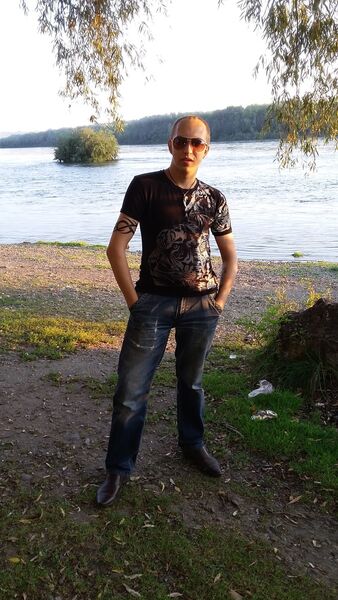  -,   Maks, 34 ,     , c 